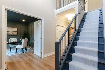 8955 Stoneybrook Drive, Grandview Heights, OH 44147 - Photo 4