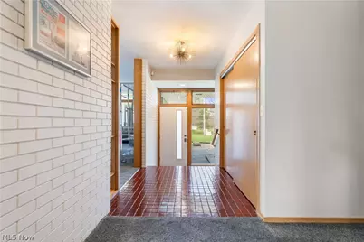 144 44th Street NW, Canton, OH 44709 - Photo 2