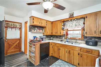 341 Lookout Avenue, Akron, OH 44310 - Photo 2