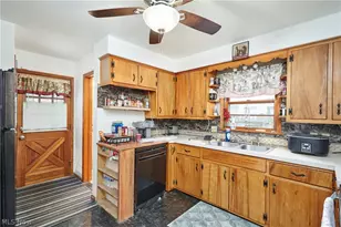 341 Lookout Ave, Akron, OH 44310 - Photo 2