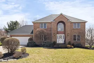 9431 Yvonne Dr, North Royalton, OH 44133 - Photo 2