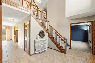 9431 Yvonne Dr, North Royalton, OH 44133 - Photo 6