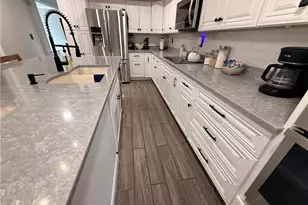 504 Greenbrier Ct, Steubenville, OH 43953 - Photo 8