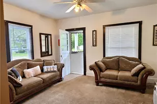 2446 Vestal Rd, Youngstown, OH 44509 - Photo 2