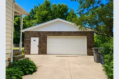 2446 Vestal Road, Youngstown, OH 44509 - Photo 18