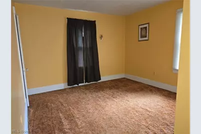 2446 Vestal Road, Youngstown, OH 44509 - Photo 8