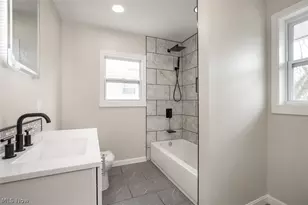 1184 Niagara Ave, Akron, OH 44305 - Photo 12