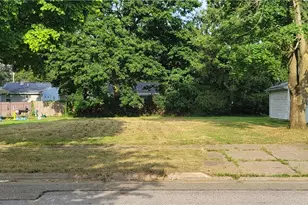 1179 Seward Ave, Akron, OH 44320 - Photo 1