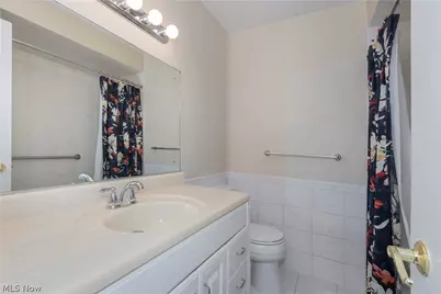 657 Lander Drive, Highland Heights, OH 44143 - Photo 8