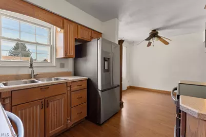 115 Arena Drive, Weirton, WV 26062 - Photo 14