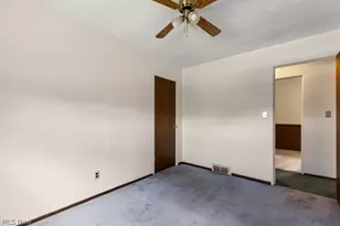 115 Arena Dr, Weirton, WV 26062 - Photo 20