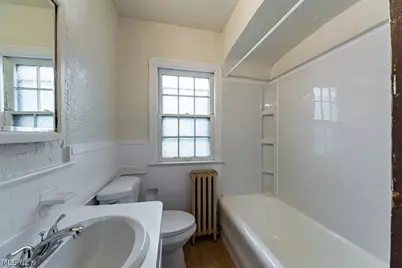18405 Newell Road, Huber Heights, OH 44122 - Photo 8