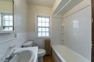 18405 Newell Rd, Huber Heights, OH 44122 - Photo 8