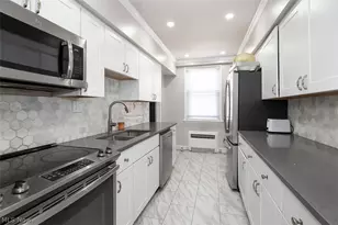 19015 Van Aken Blvd, Huber Heights, OH 44122 - Photo 6