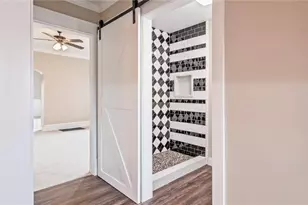 958 Forest Ave, Zanesville, OH 43701 - Photo 16