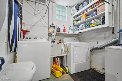 8084 Wright Road, Grandview Heights, OH 44147 - Photo 30