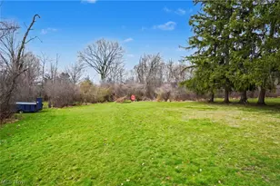 8084 Wright Rd, Grandview Heights, OH 44147 - Photo 44