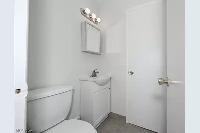 6369 Eldridge Boulevard, Huber Heights, OH 44146 - Photo 12