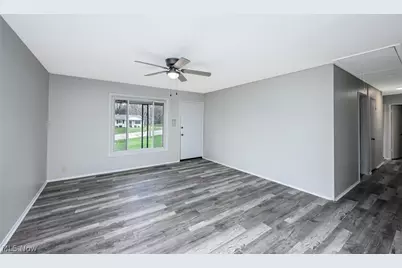 6369 Eldridge Boulevard, Huber Heights, OH 44146 - Photo 6