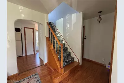 102 Furlen Court, Hubbard, OH 44425 - Photo 4