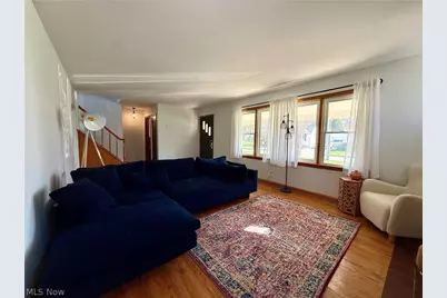 102 Furlen Court, Hubbard, OH 44425 - Photo 2