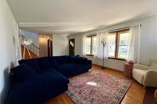 102 Furlen Ct, Hubbard, OH 44425 - Photo 2