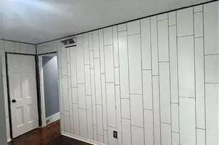 18309 Rockland Ave, Loveland, OH 44135 - Photo 8