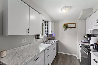 112 Parkview Drive, Wintersville, OH 43953 - Photo 8