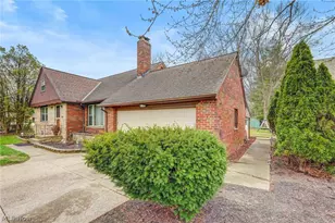 24037 Mastick Rd, North Olmsted, OH 44070 - Photo 36