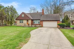 24037 Mastick Rd, North Olmsted, OH 44070 - Photo 2