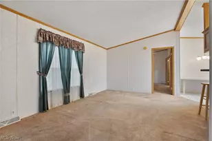 228 Troy Oaks Dr, Hiram, OH 44234 - Photo 20