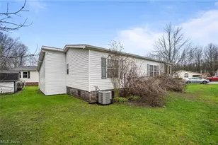 228 Troy Oaks Dr, Hiram, OH 44234 - Photo 6