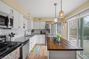 4560 Newbury Dr, Vermilion, OH 44089 - Photo 10