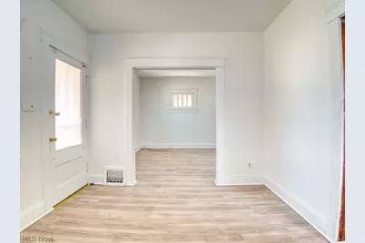 1622 Winchester Avenue, Oakwood, OH 44107 - Photo 6