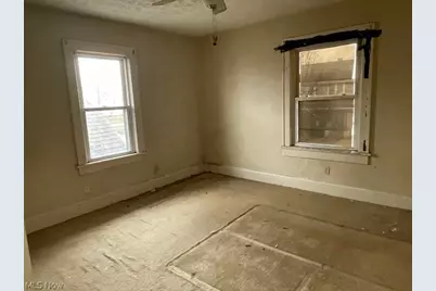 1138 Roslyn Avenue SW, Canton, OH 44710 - Photo 8