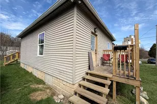 343 Stewart St, Zanesville, OH 43701 - Photo 1