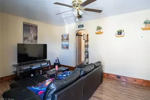 2204 Commerce St, Wellsburg, WV 26070 - Photo 4
