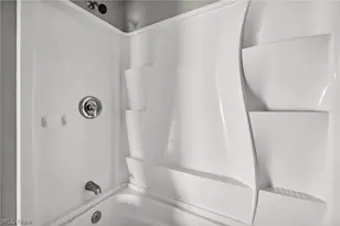 127 E 35th St, Lorain, OH 44055 - Photo 26