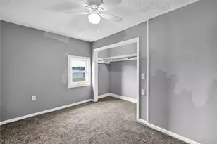 127 E 35th St, Lorain, OH 44055 - Photo 20