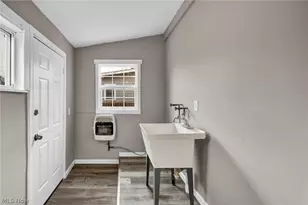 127 E 35th St, Lorain, OH 44055 - Photo 30