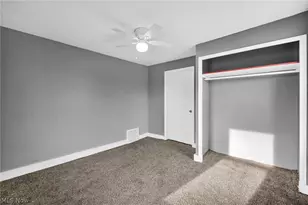 127 E 35th St, Lorain, OH 44055 - Photo 18