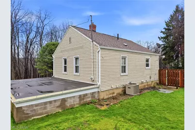 1734 Tonawanda Avenue, Akron, OH 44305 - Photo 38