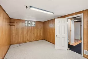 1734 Tonawanda Ave, Akron, OH 44305 - Photo 26