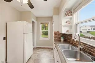 1734 Tonawanda Ave, Akron, OH 44305 - Photo 6