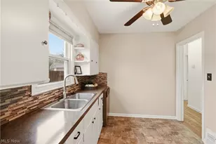 1734 Tonawanda Ave, Akron, OH 44305 - Photo 8