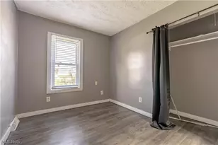 3736 Louise St, Mogadore, OH 44260 - Photo 14