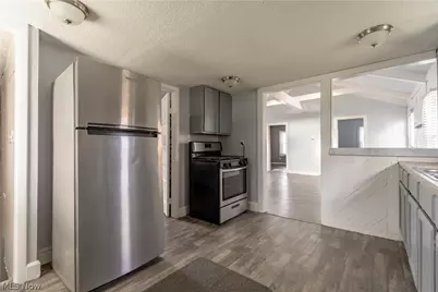 3736 Louise Street, Mogadore, OH 44260 - Photo 12