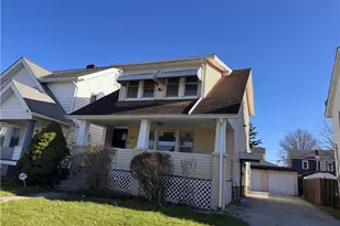 13820 S Parkway Dr, Garfield Heights, OH 44105 - Photo 4