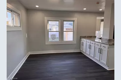 13820 S Parkway Drive, Garfield Heights, OH 44105 - Photo 20