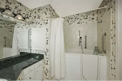 5780 Emerald Ridge Parkway, Solon, OH 44139 - Photo 28